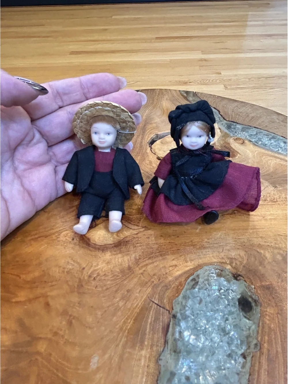 Vintage Amish Boy & Girl Porcelain Dolls Set